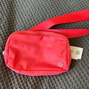 lululemon belt bag